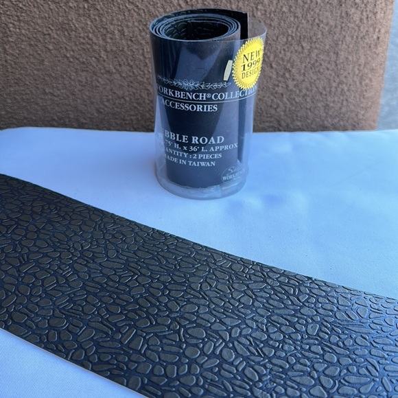 Santas Workbench Collection Accessories brown Pebble Road 2 piece set - Picture 7 of 9